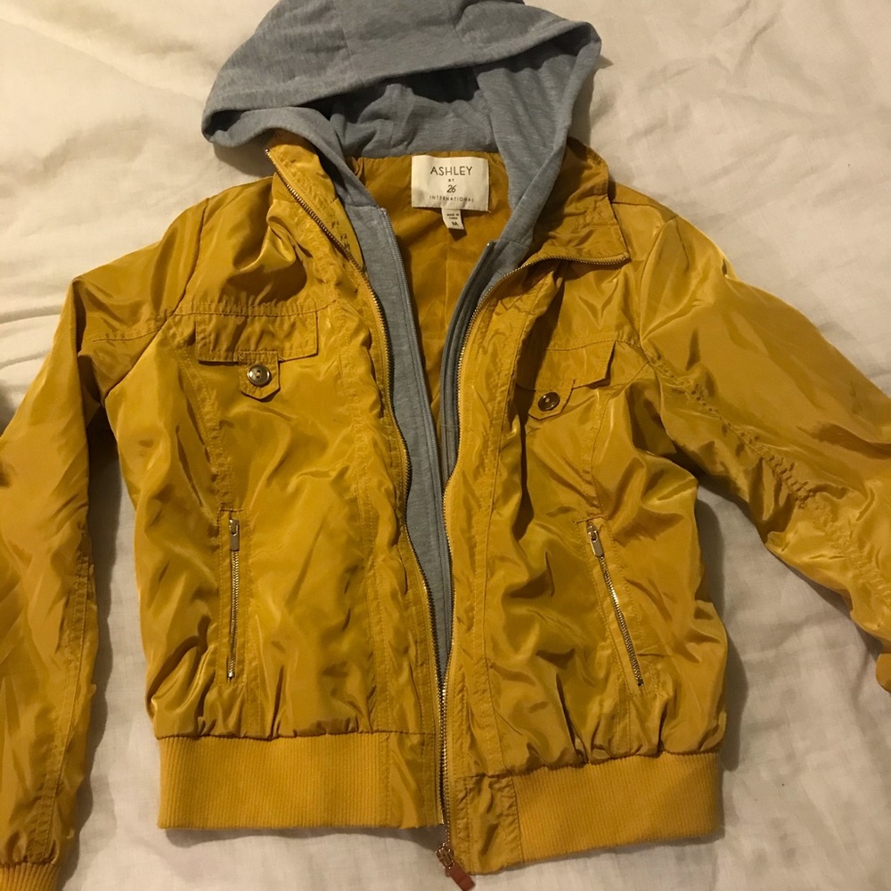 Yellow jacket